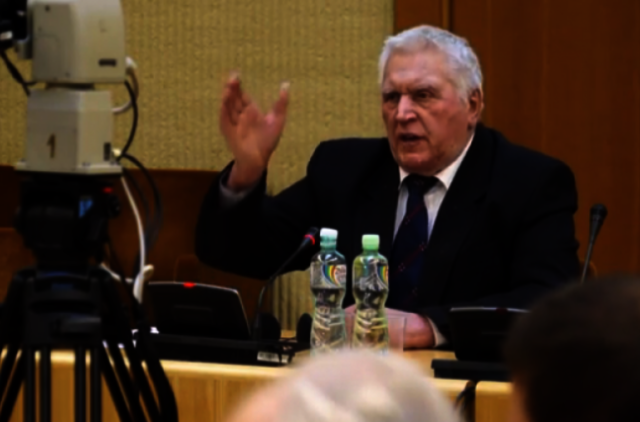 Antanas Terleckas: Tautos iškovotą laisvę Landsbergis atidavė komunistams