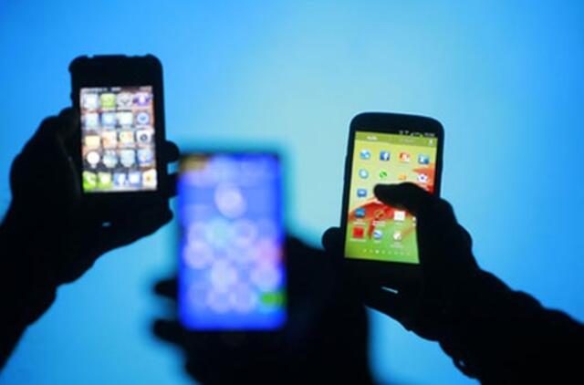 Mobiliojo ryšio operatoriai ginčijasi dėl reklamos