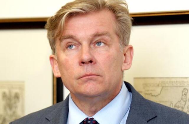 Dėl situacijos Kryme Audronius Ažubalis ragina inicijuoti neeilinį JT Saugumo Tarybos posėdį