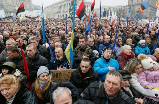 Į protestą Kijeve susirinko 70 tūkstančių vyriausybės priešininkų