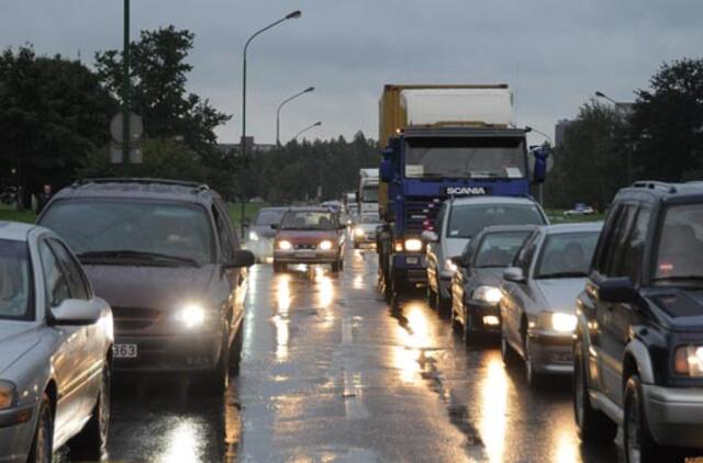 Įstrigę kamštyje: trys didžiosios nerimstančių vairuotojų klaidos