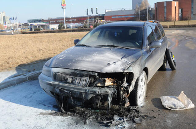 Klaipėdoje degė automobilis