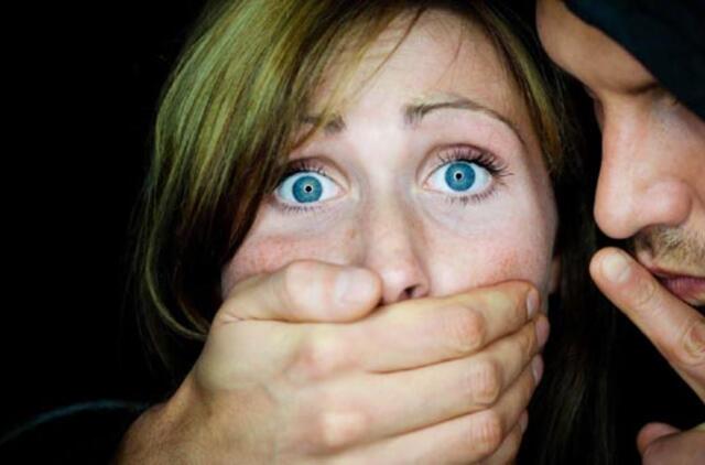 Smurto artimoje aplinkoje mažinimui bei pagalbai nukentėjusiesiems parengta programa