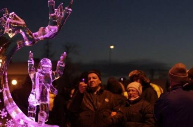 Uzvaros parkas Jelgavoje virto ledo stebuklų šalimi