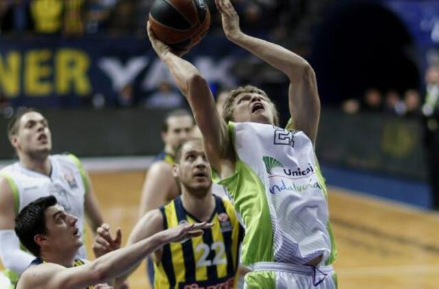 "Fenerbahce Ulker" su Linu Kleiza įveikė "Unicaja" komandą