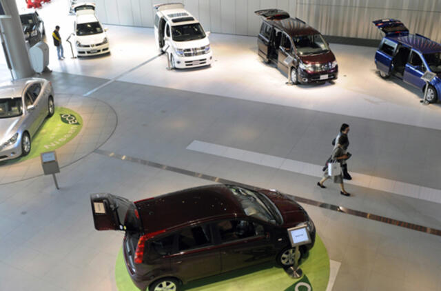 Naujų automobilių paklausa ES išaugo, bet krizė dar neįveikta