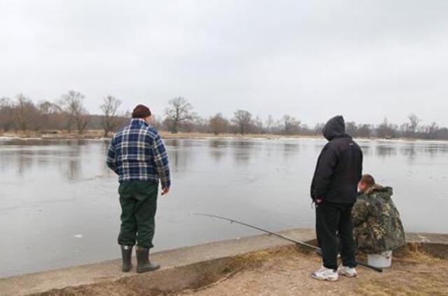 Rusnėje žvejai laukia stintų