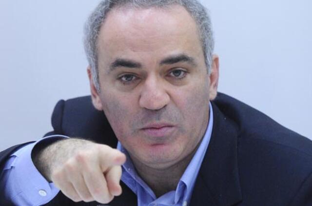 Vytautas Landsbergis kviečia paremti Garį Kasparovą Tarptautinės šachmatų federacijos rinkimuose