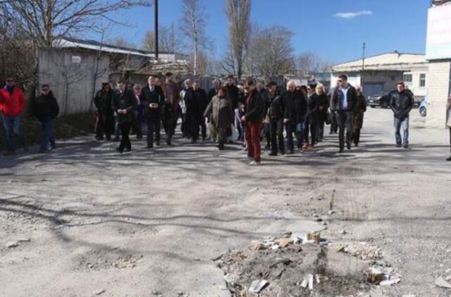 Bazė: žybtelėjo šviesa tunelio gale?