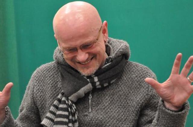 Dailininko nužudymu įtariamas režisierius Algimantas Maceina teismo lauks už grotų