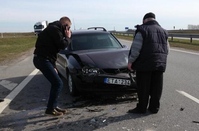 Per avariją sužeista nėščia moteris