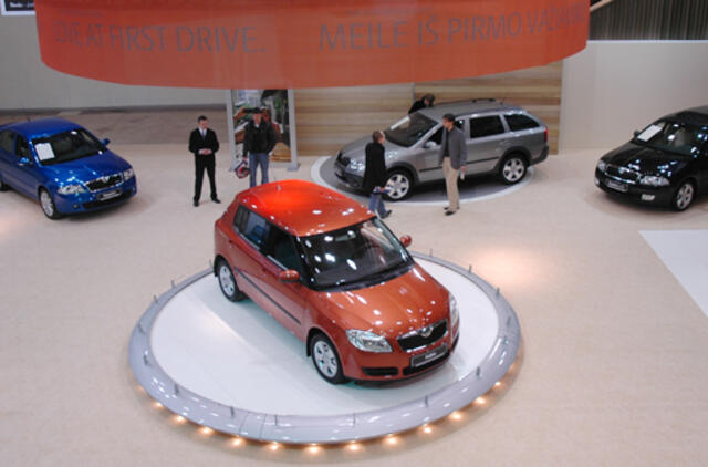 Šiemet kovą užregistruota daugiau naujų automobilių nei praėjusį