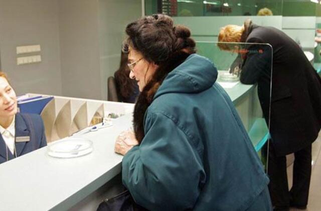 Bankai senjorus varo į neviltį