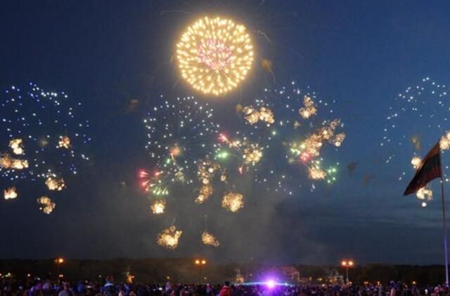 Fejerverkai Neringoje - tik su leidimu