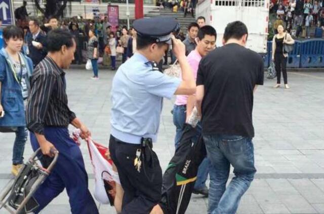 Geležinkelio stotyje Kinijoje subadyti 6 žmonės