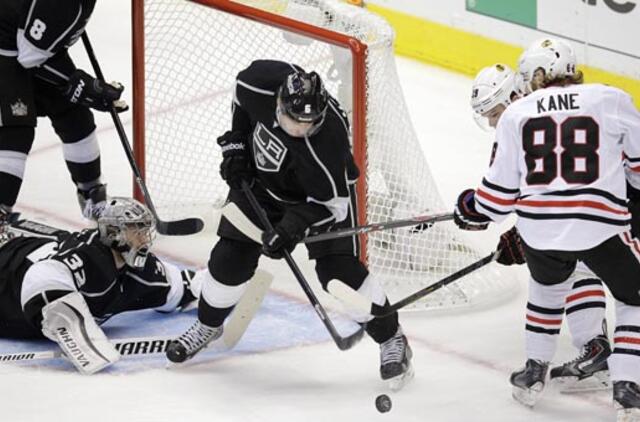 "Kings" ledo ritulininkai - per žingsnį nuo NHL finalo