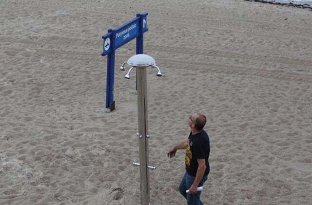 Ieškos lėšų dar dviems dušams pliažuose