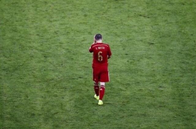 Ispanijos futbolininkai pralaimėjo čiliečiams ir prarado galimybes patekti į aštuntfinalį