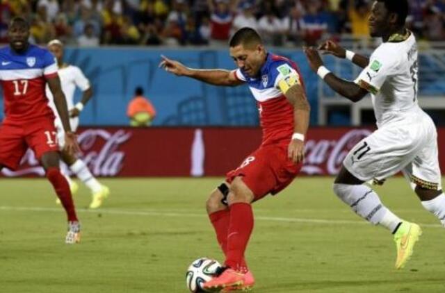 JAV futbolininkai pasaulio čempionate įveikė Ganos komandą