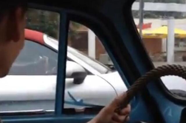 Klaipėdoje - "zaporožiečio" ir "Porche" lenktynės