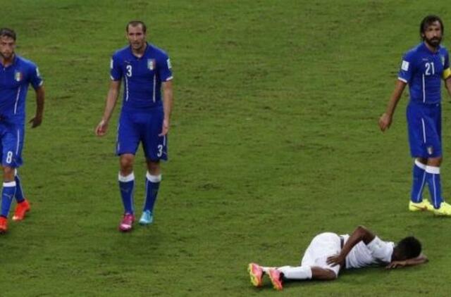 Pasaulio futbolo čempionate - Italijos ir Dramblio Kaulo Kranto komandų pergalės