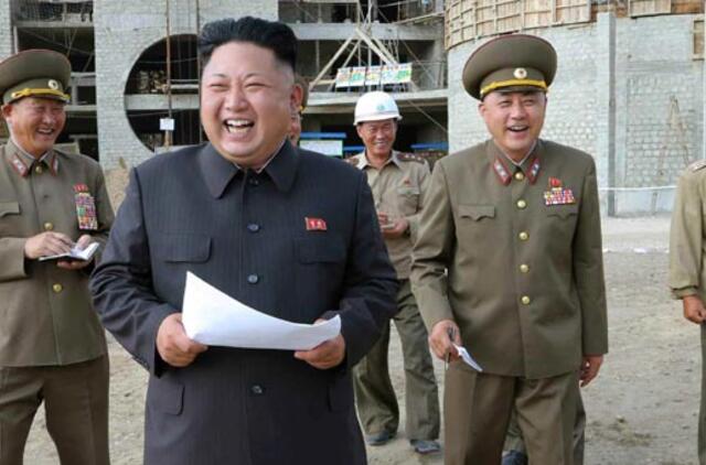 Šiaurės Korėja pagrasino karu JAV dėl filmo apie Kim Čen Uną