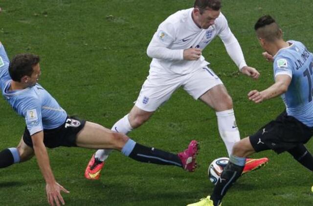 Urugvajaus futbolininkai palaužė Anglijos rinktinę 2:1