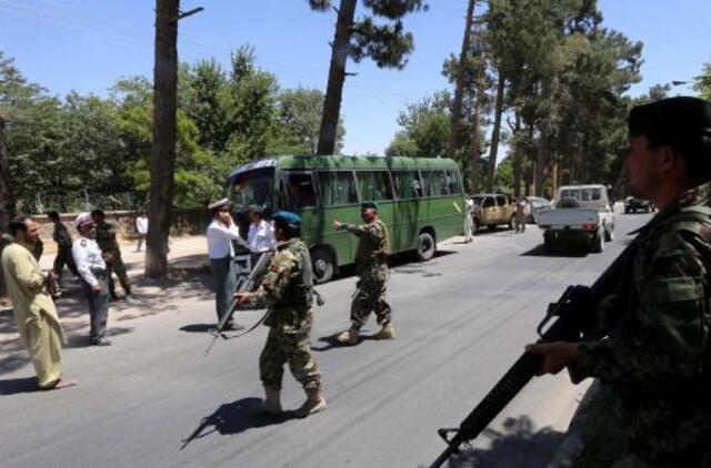 Afganistane žuvo 4 NATO kariai