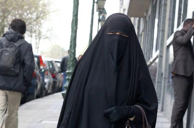 Austrija nori sekti Prancūzijos pavydžiu ir uždrausti burkas