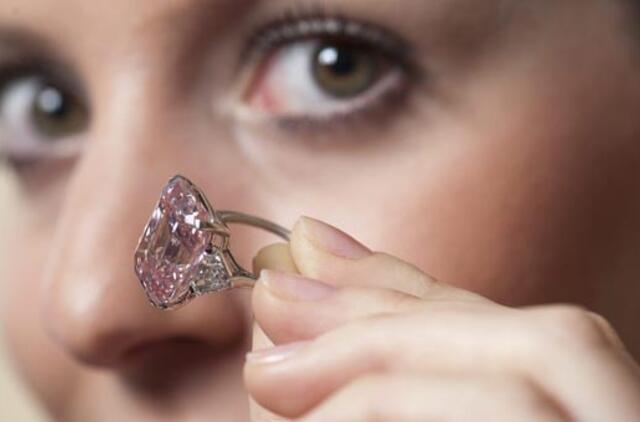 Geofizikas: Mizarų krateryje prie Druskininkų mokslininkai ieškojo net deimantų