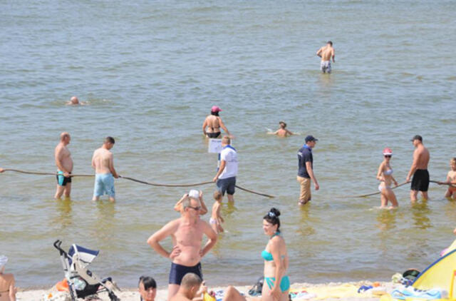 Jūros šventės linksmybės tęsiasi ir paplūdimyje