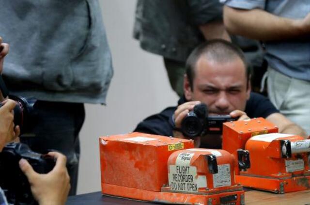 Ukrainos separatistai skelbia paliaubas lėktuvo sudužimo teritorijoje