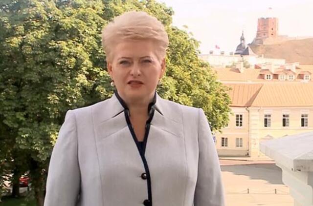Dalios Grybauskaitės staigmena: sveikinimas trimis kalbomis (video)