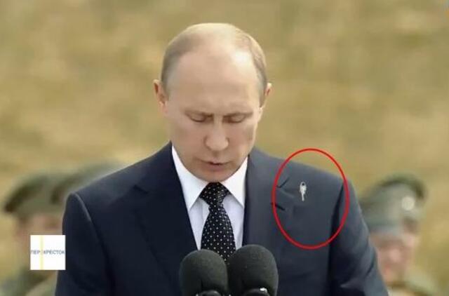 Apie smurtą kalbantį Vladimirą Putiną apdergė paukštis (video)