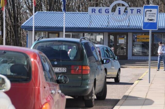 Automobilio registracijai reikia laisvos dienos