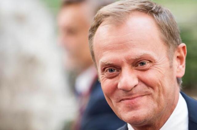 Lenkijos premjeras nepriėmė ledinio vandens iššūkio