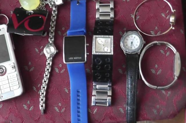 Suimti įtariamieji vagystėmis iš butų