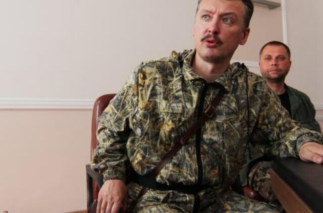 Traukiasi Ukrainos sukilėlių karinis vadas Igoris Strelkovas