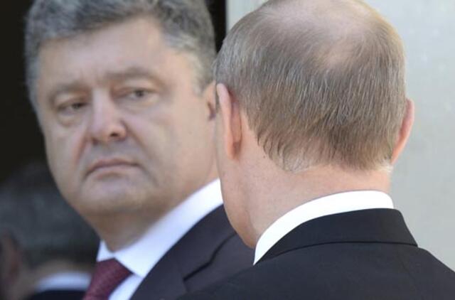 Vladimiras Putinas ir Petro Porošenka paspaudė vienas kitam ranką