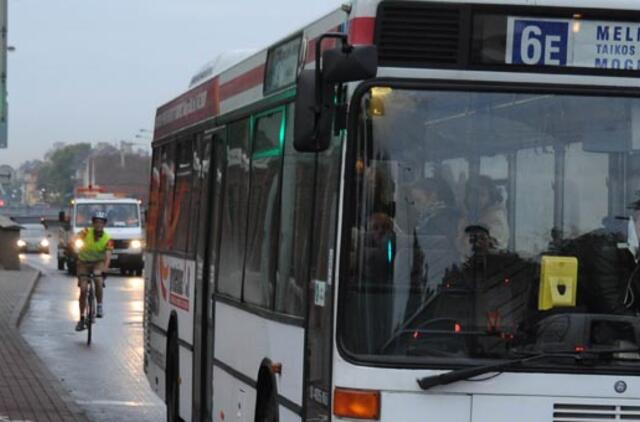 Greičiausieji Klaipėdoje - autobusas ir dviratis