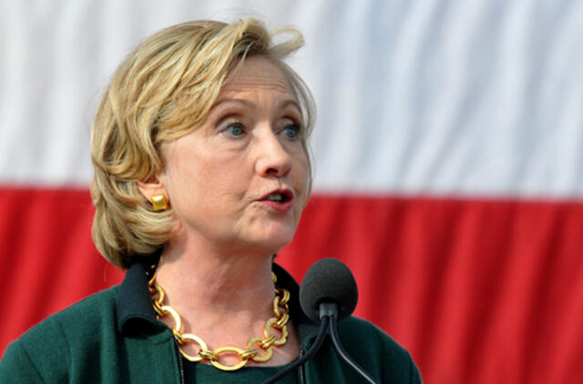 Hilari Klinton patvirtino galvojanti dalyvauti JAV prezidento rinkimuose