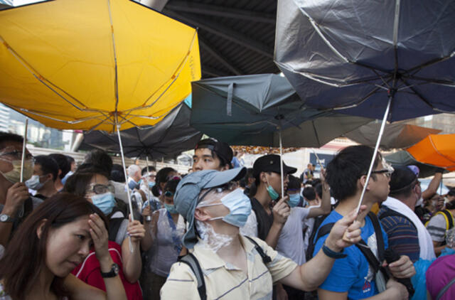 Honkonge tęsiasi protestai prieš valdžios centralizavimą