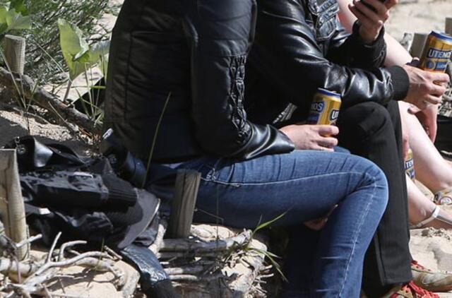 Rugsėjo 1-ąją 9 moksleivės "šventė" policijoje