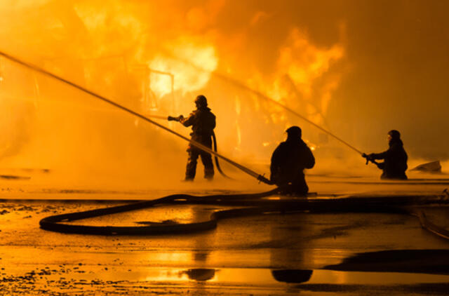 Sudegę presuoti šiaudai bendrovei pridarė 34 tūkst. litų nuostolių