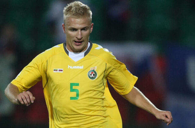 Vytauto Andriuškevičiaus komanda Olandijos futbolo čempionate pralaimėjo lyderiui