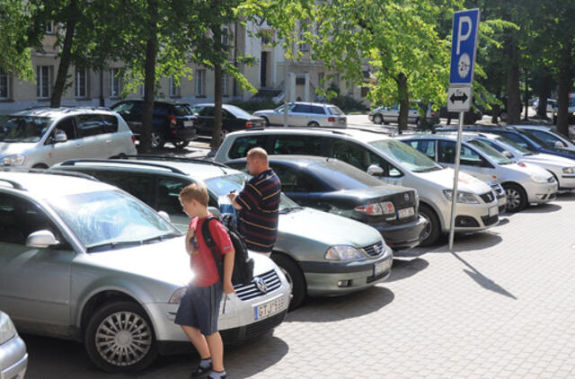 Automobilių išregistravimo tvarkoje numatomas terminų pratęsimas