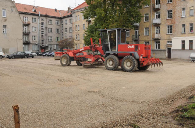 Centre - nauja aikštelė automobiliams