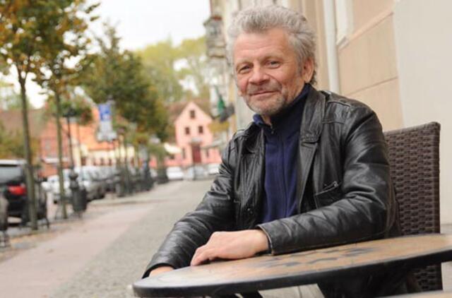 Eugenijus Varkulevičius: "Žmonių santykiai keičiasi, menas lieka amžinas"
