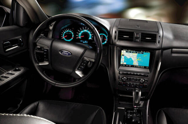 JAV pradėtas tyrimas dėl 938 tūkst. "Ford" automobilių techninių nesklandumų