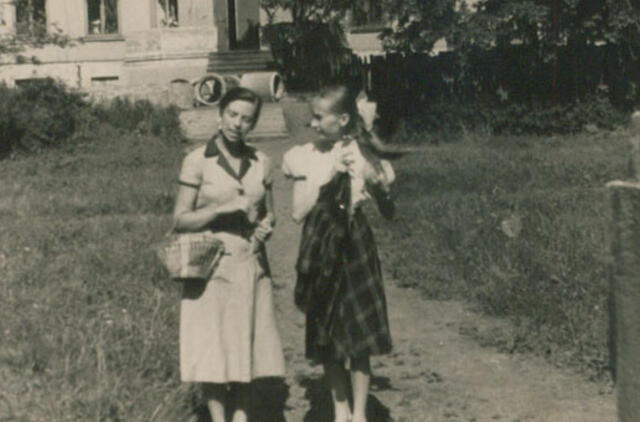 Klaipėdos akvarelės: namai ir žmonės (358)